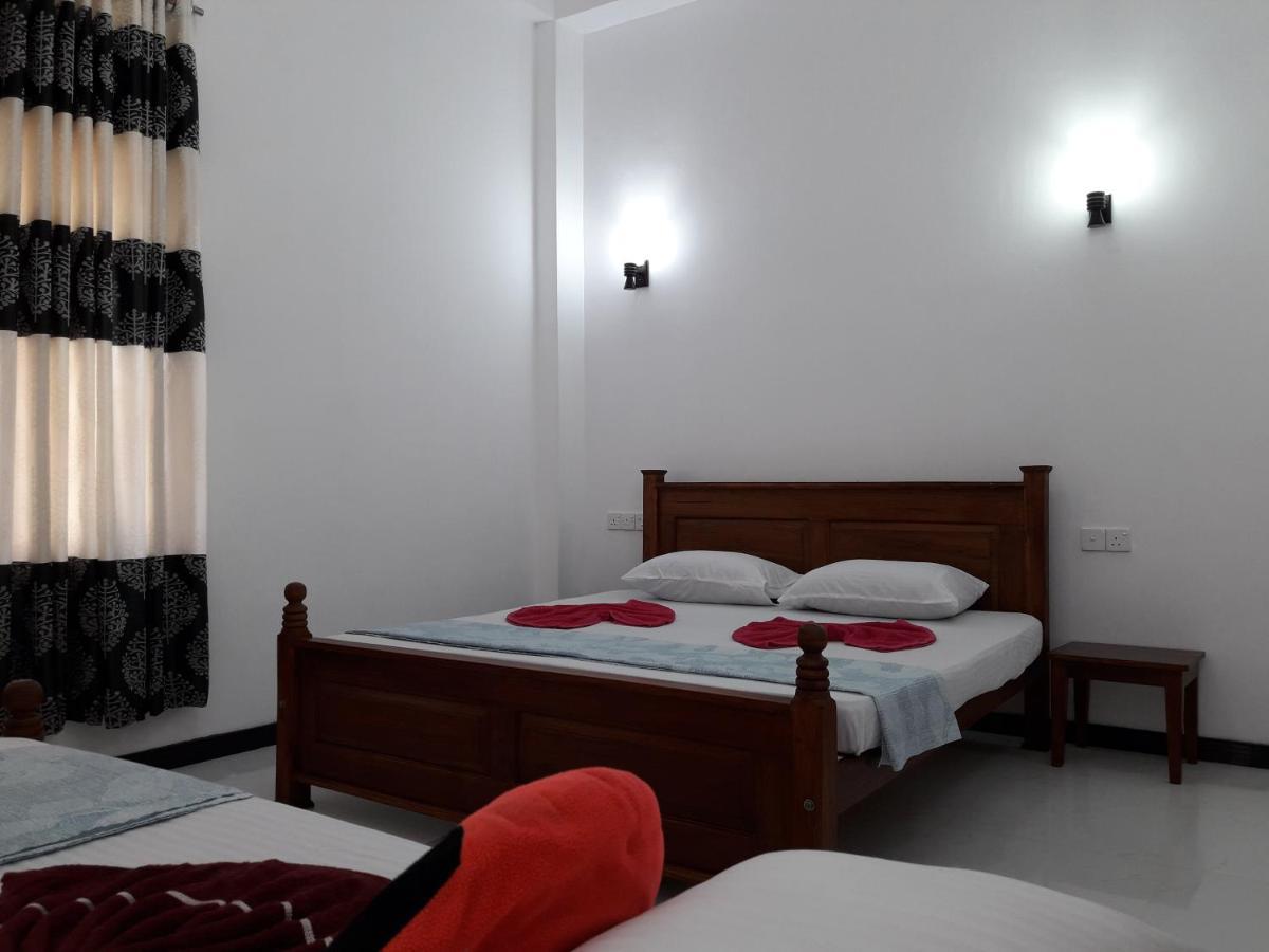 B & B Charm Dikwella Dış mekan fotoğraf