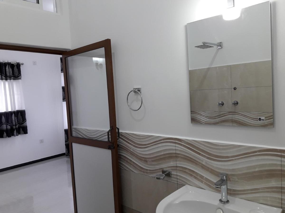 B & B Charm Dikwella Dış mekan fotoğraf