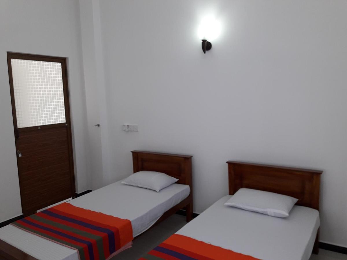 B & B Charm Dikwella Dış mekan fotoğraf
