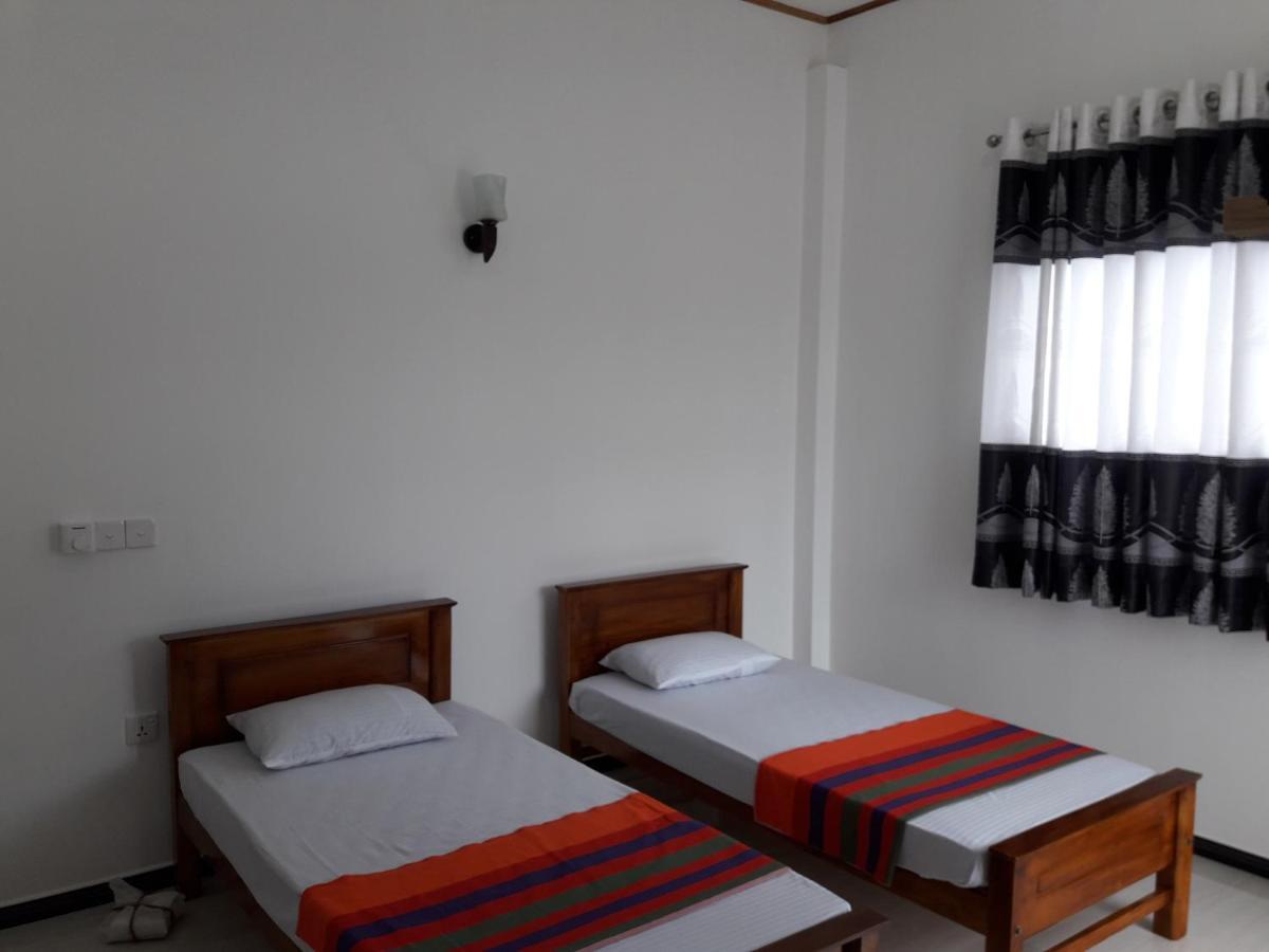 B & B Charm Dikwella Dış mekan fotoğraf